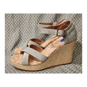 Toms Suede Blue & Gold Strappy Wedge S ~ Size 7.5